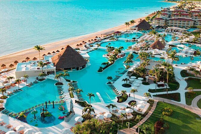 Private Shuttle in Cancun Airport and Moon Palace Sunrise - An In-Depth Look at the Cancun Airport to Moon Palace Sunrise Shuttle