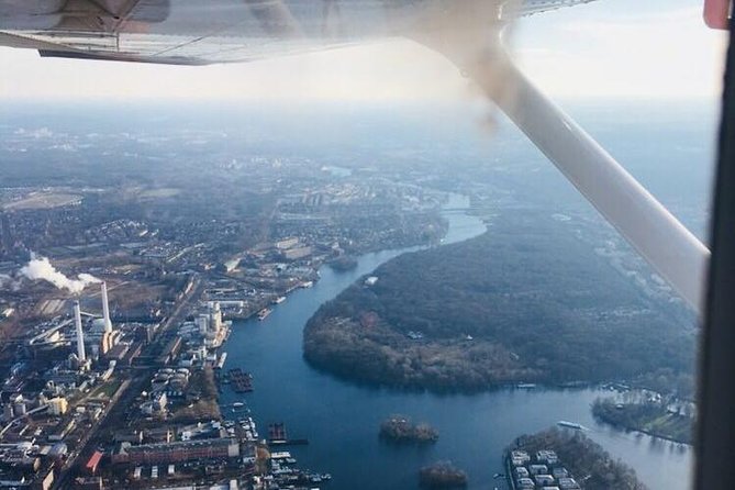 Private Sightseeing Flight Around Berlin - Meeting Point and Departure