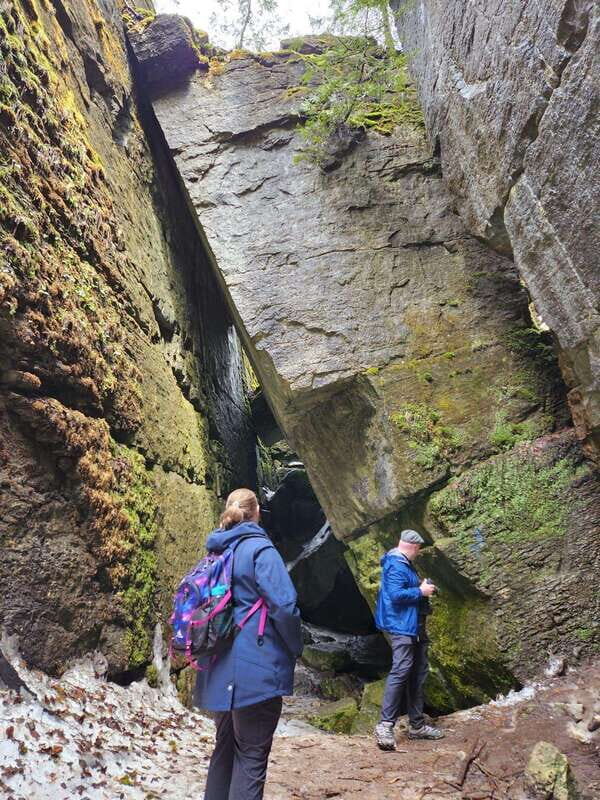 Private Singhampton Caves Hike - Collingwood/Blue Mountain - How the Tour Compares to Other Options