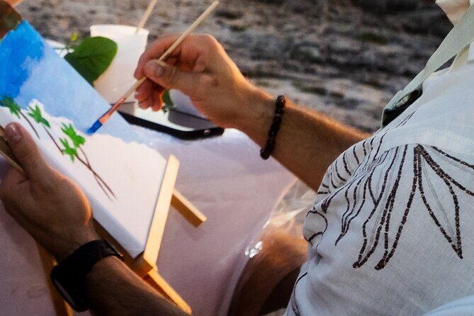 Private Sip and Paint Experience for Couples in Aruba - Who Will Love This?