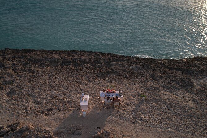 Private Sip and Paint Experience for Couples in Aruba - FAQs