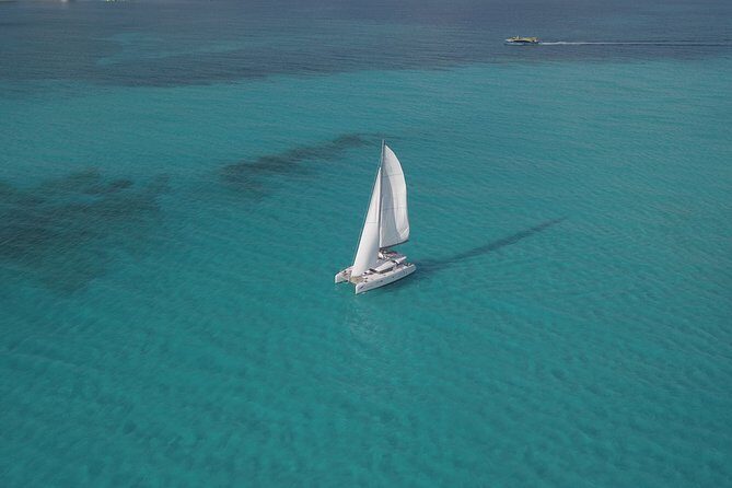 Private Snorkeling and Sightseeing Catamaran Boat Tour Deluxe 36 passengers - Analyzing the Cost and Value