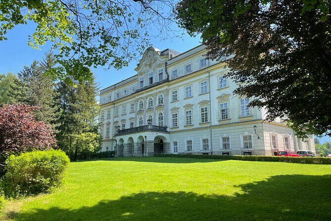 Private Sound of Maria Tour with Live Music in Salzburg - The Experience: What Sets It Apart