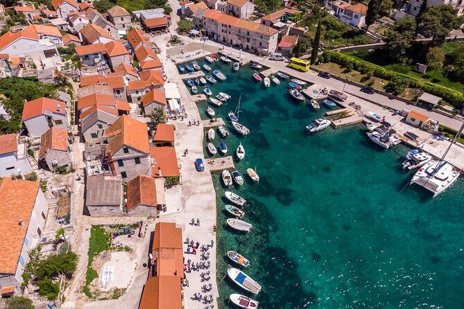 Private speedboat custome-made tour / from Trogir and Split - FAQs