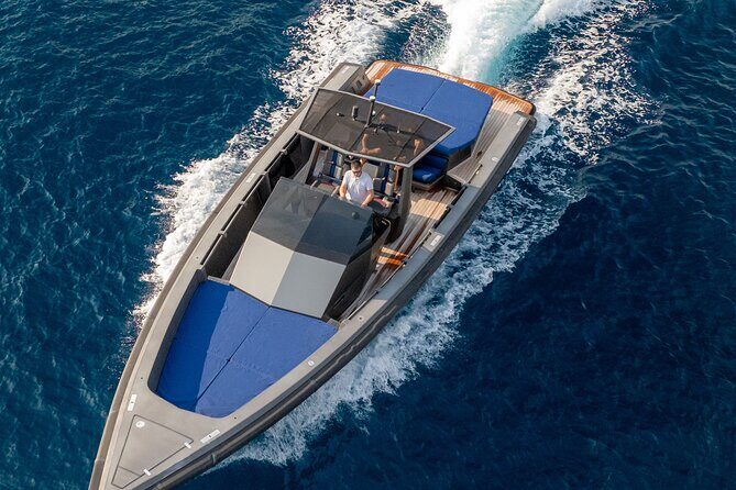 Private Split Boat Tour with a Local Expert - fully customizable - The Boat Options and Comfort