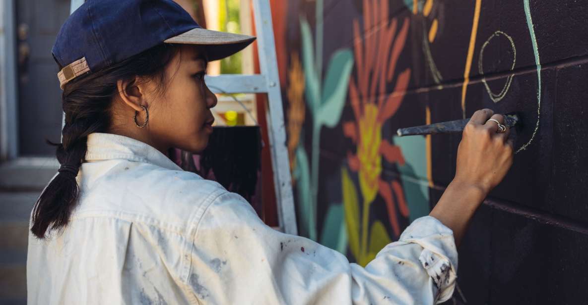 Private Street Art Tour in Toronto - Captivating Murals and Graffiti