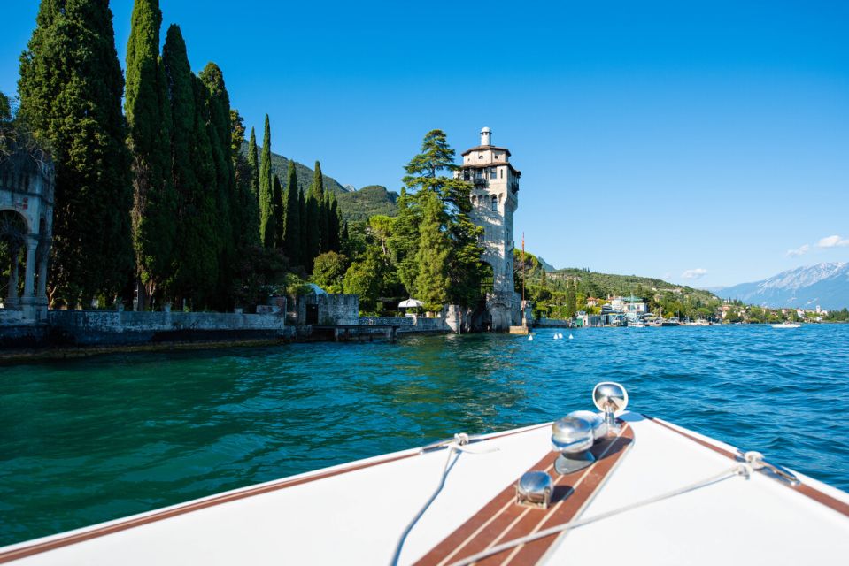Private Sunset Boat Tour of Sirmione With Onboard Aperitif - Sunset Views on the Lake