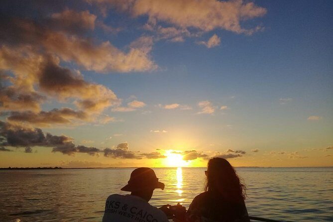 Private Sunset Cruise in Grace Bay - Key Points