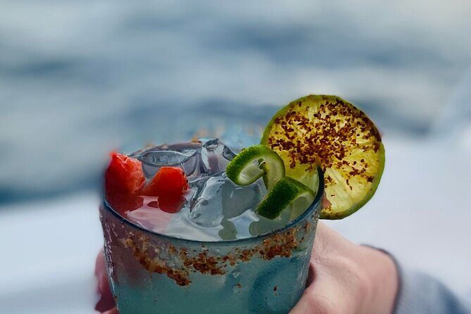 Private Sunset Cruise in San Jose del Cabo Appetizers,open bar - FAQs