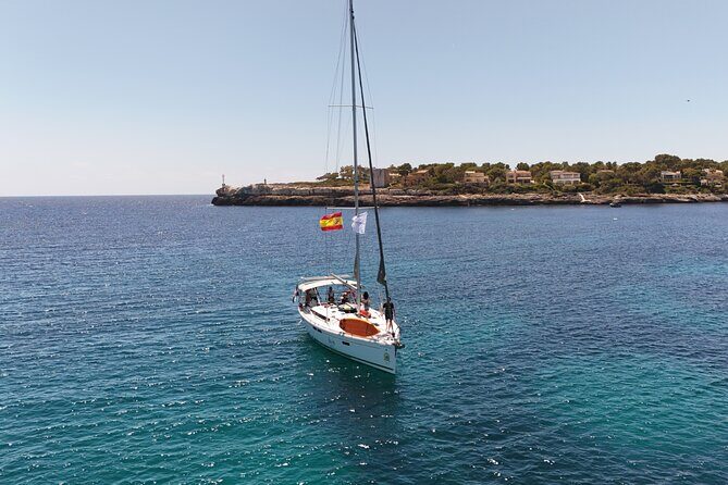 Private Sunset Cruise on Sailing Boat - Food, Drinks, and Amenities