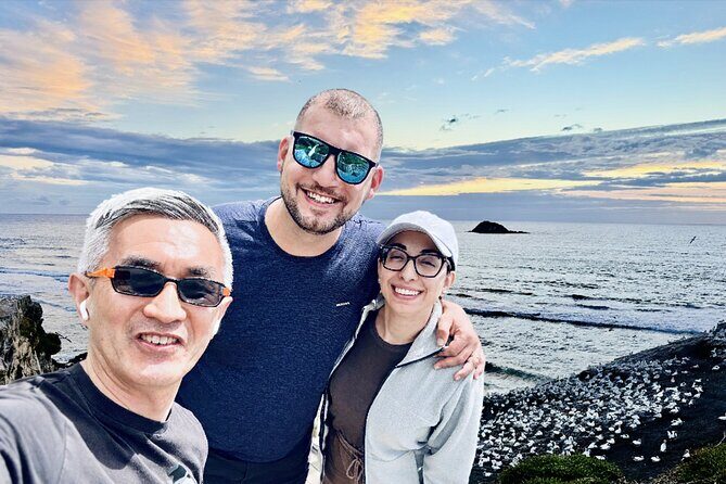 [PRIVATE] SUNSET. Wine. Hot Pool. Dinner - What Makes This Tour Special?