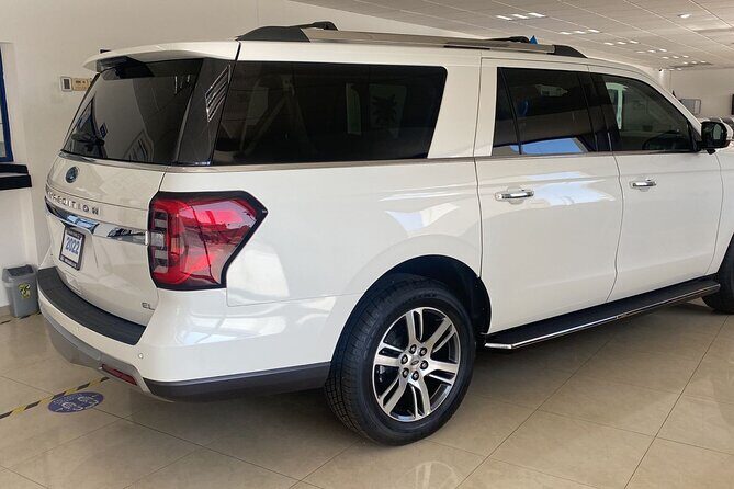 Private SUV RoundTrip from Airport to Hotels Pacific Area Zone 4 - Arrival Process and Airport Pickup