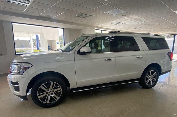 Private SUV RoundTrip from Airport to Hotels Pacific Area Zone 4 - Who Should Use This Service?