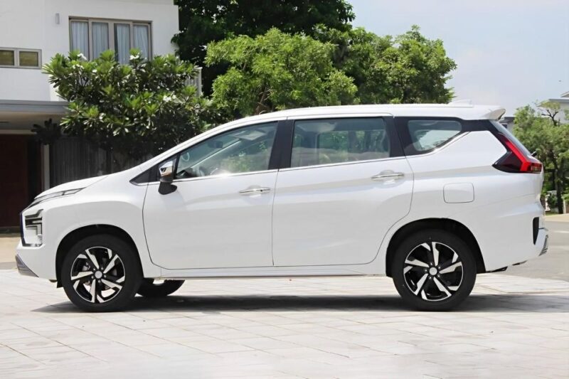 Private Taxi: Ho Chi Minh Airport (Sgn) to Can Tho - Vehicle and Driver Information