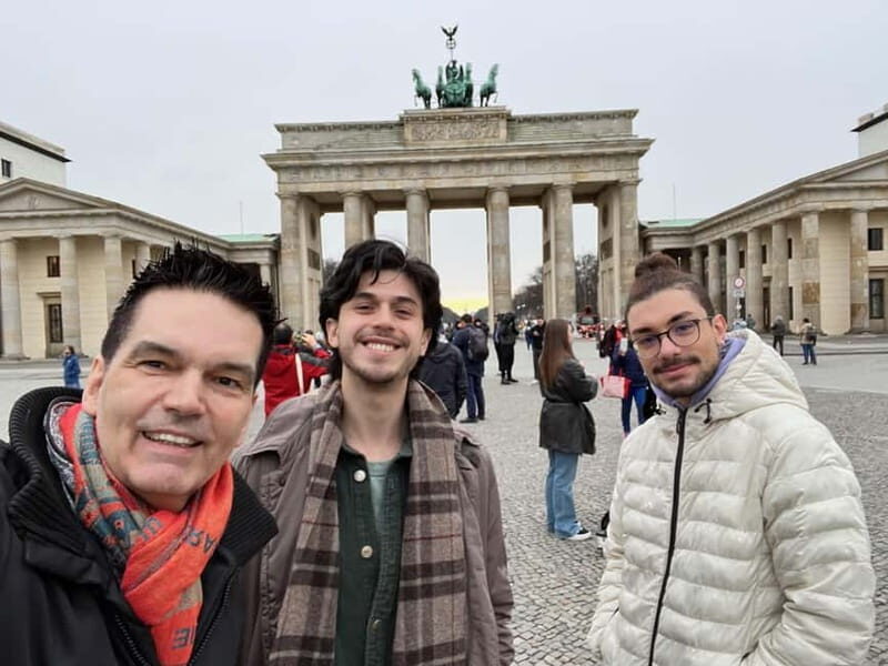 Private Taxi Tour through Berlin East and West and Kiez 4-6h - A Closely-Observed Look at the Experience