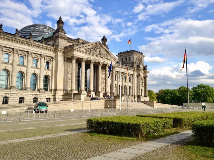 Private Taxi Tour through Berlin East and West and Kiez 4-6h - The Itinerary in Detail