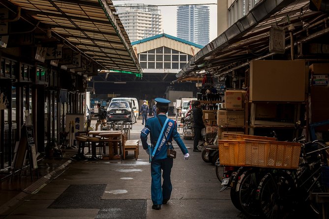 Private Tokyo Photography Walking Tour With a Professional Photographer - Transportation