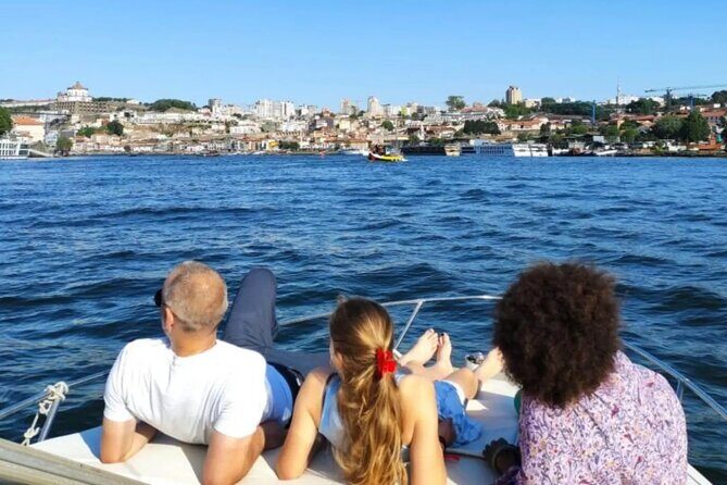 Private Tour 1h: Foz, Ribeira and Pte. D.luis, group price up to 6px - A Closer Look at the Experience