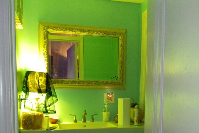 Private Tour and Seance at the House on Bourbon - Good To Know