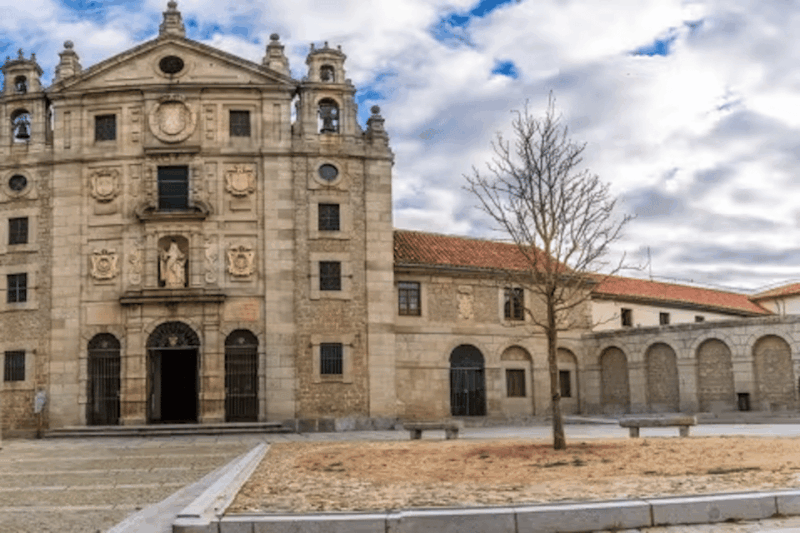Private Tour Avila and Segovia From Madrid With Hotel Pickup - Inclusions
