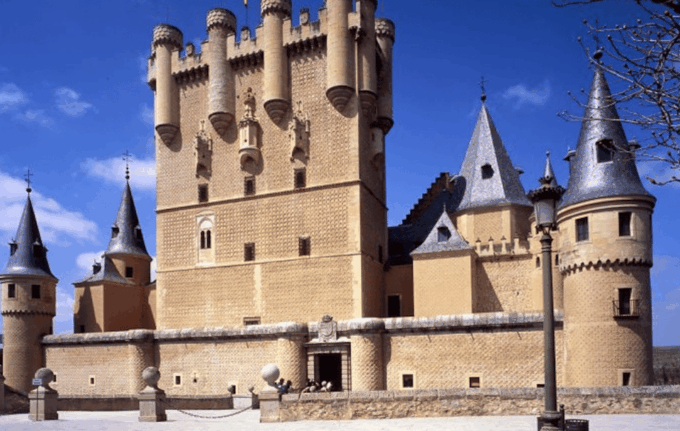Private Tour Avila and Segovia From Madrid With Hotel Pickup - Customer Reviews