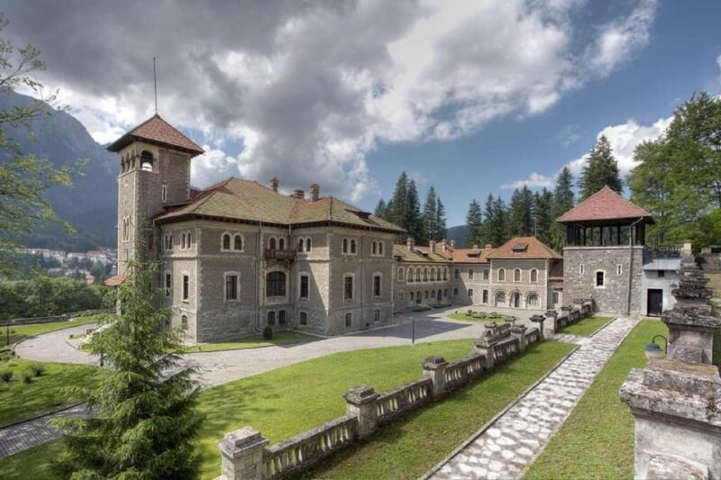 PRIVATE TOUR Bucharest: Wednesday, Dracula & Pele 3 Castles - The Logistics and Value