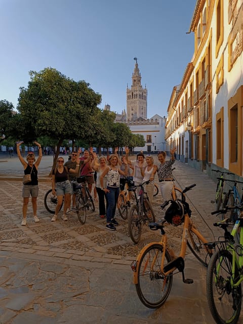 Private Tour by Bike With Alcazar Guided Visit Without Ticket - Itinerary and Experience