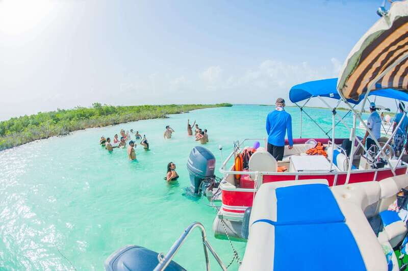 Private Tour: Chacchoben Mayan Ruins and Bacalar Lagoon Boat - A Detailed Look at the Private Tour: Chacchoben Mayan Ruins and Bacalar Lagoon Boat