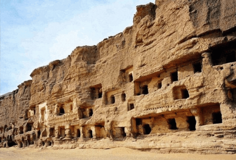 Private Tour Dunhuang Grottoes Mingshan Sand Dune Moon Lake - UNESCO World Heritage Site