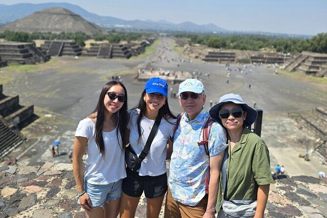 Private tour EN Teotihuacan with Pyramid Ascent and Breakfast - Key Points