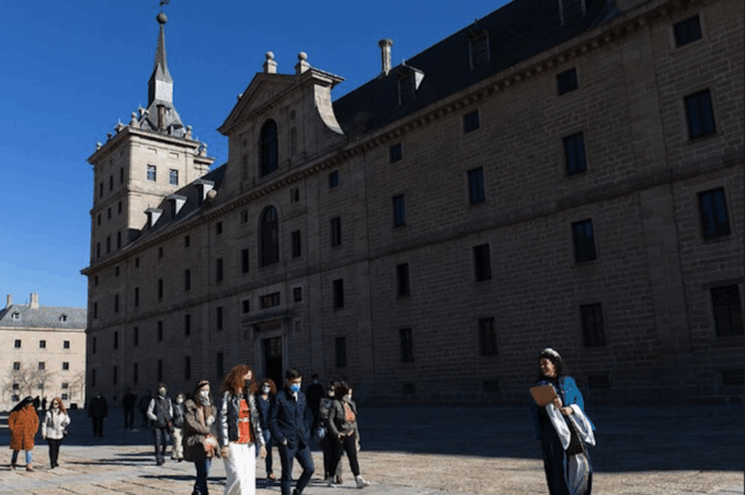 Private Tour Escorial& Segovia From Madrid With Hotel Pickup - Customer Reviews