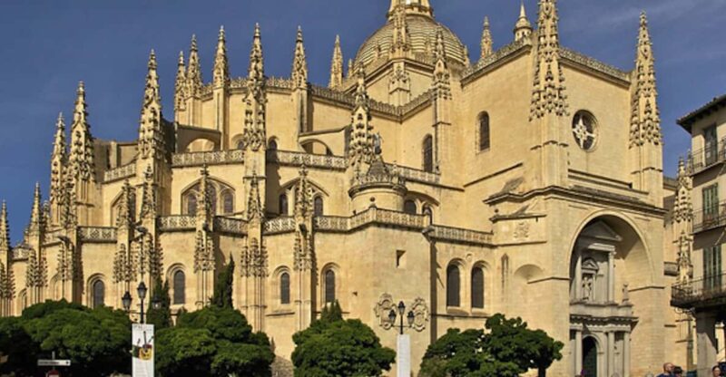 Private Tour Escorial& Segovia From Madrid With Hotel Pickup - Itinerary