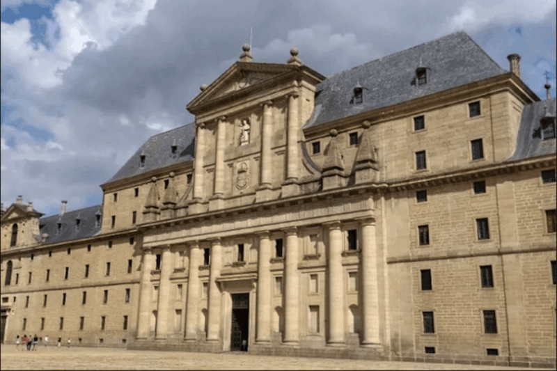 Private Tour Escorial& Segovia From Madrid With Hotel Pickup - Preparation and Recommendations