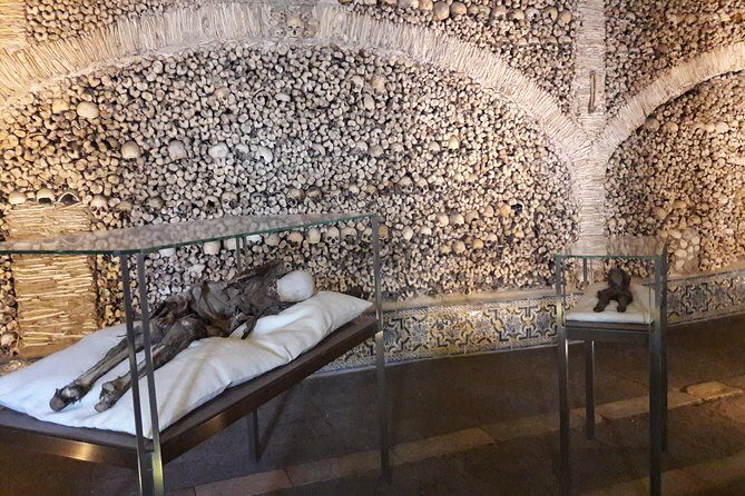 Private Tour Évora E Monsaraz - The Sum Up