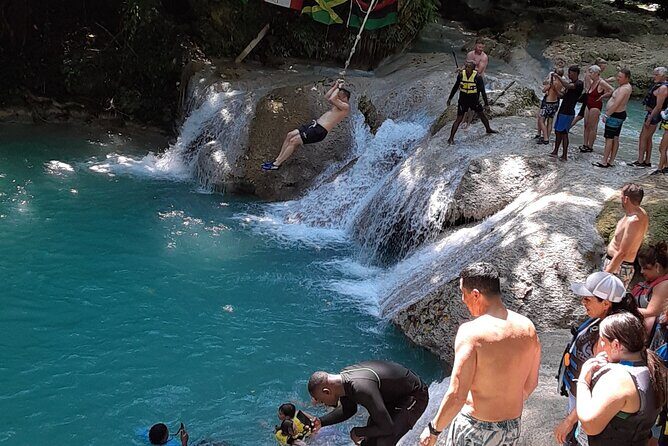Private Tour From Ocho Rios To Blue Hole Secret Falls and Shopping - Authentic Reviews: What Past Travelers Say