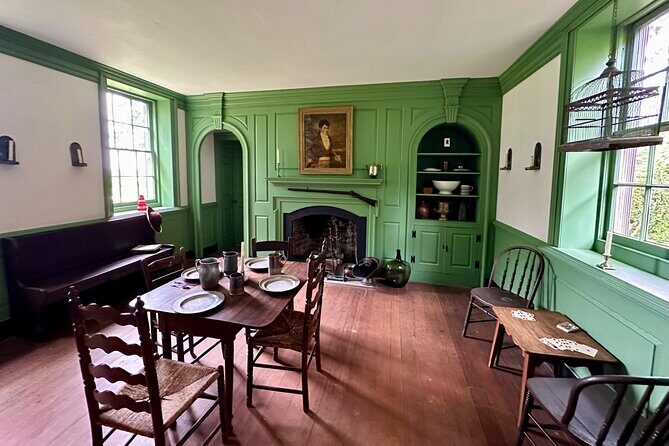 Private tour from Williamsburg to Berkeley Plantation - Exploring Civil War and Slave Quarters