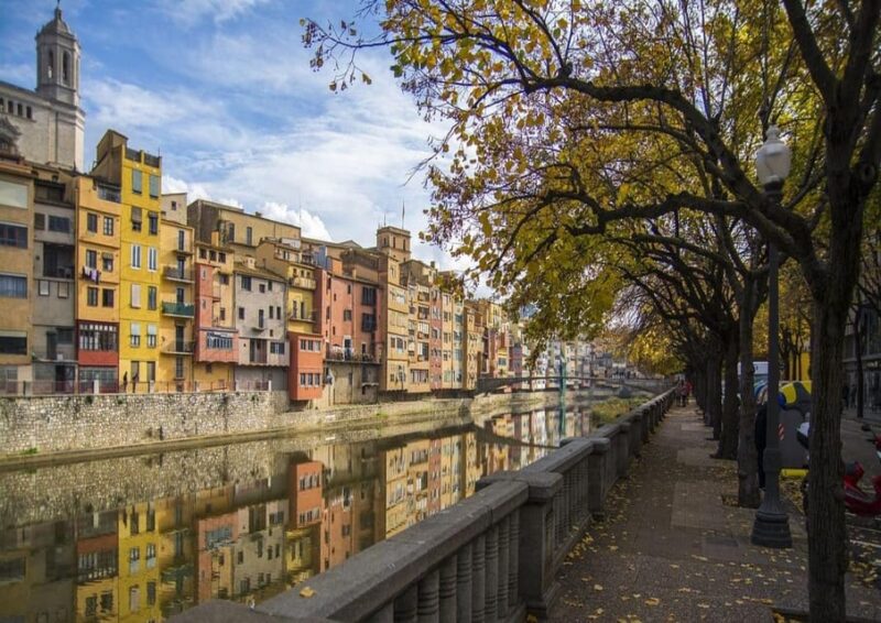 Private Tour Girona & Shopping - Key Points