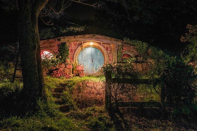 Private tour - Hobbiton Movie Set Evening Banquet Return from Auckland - Who Should Consider This Tour?