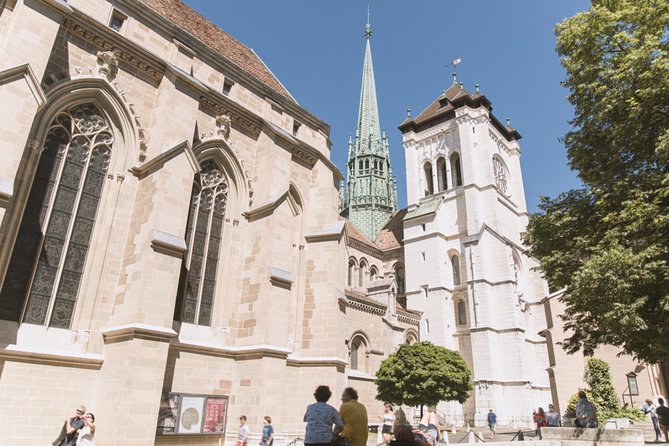 Private Tour in Geneva City - Support and Assistance