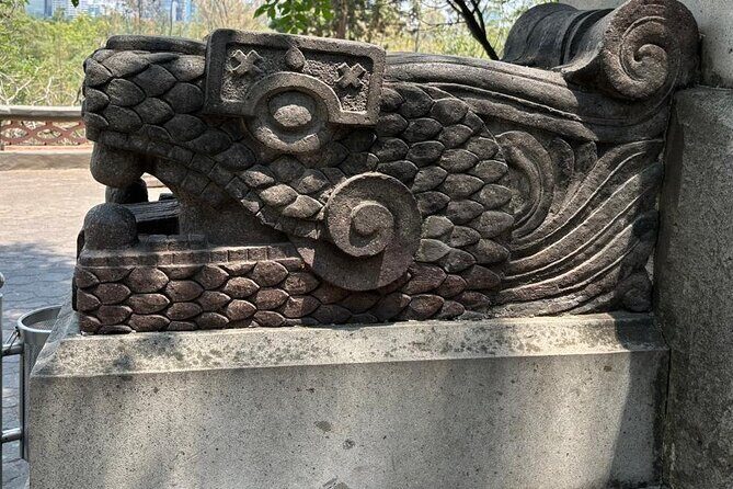 Private Tour in the Historic Center of CDMX and Chapultepec - Authenticity and Expert Guidance