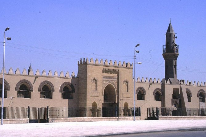 Private Tour: Islamic Cairo Including Amr Ibn-Alas-Ibn Tulun, Sultan Hassa and El Refaa Mosques - Accessibility Information