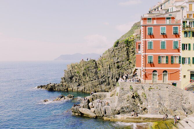 Private Tour of Cinque Terre's Wine tasting with a local - FAQs