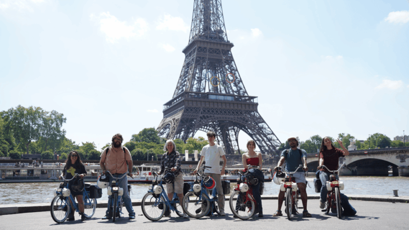 Private Tour of Intellectual Paris With Vintage French Bikes - Key Points