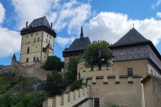 Private Tour of Karltejn Castle with Admission Ticket Included - Key Points  
