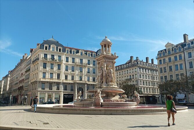 Private tour of Lyon with an official guide - Key Points
