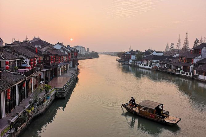 Private Tour of Shanghai Highlights and Zhujiajiao Water Town in One Day - Key Attractions in Shanghai