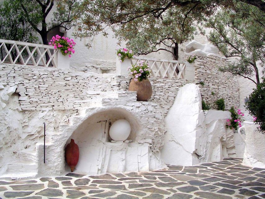 Private Tour of Taormina and Savoca From Taormina - Discovering the Picturesque Alleys of Savoca