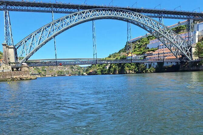 Private Tour of the 6 Bridges with Port Wine - An In-Depth Look at the Porto Bridges Boat Tour