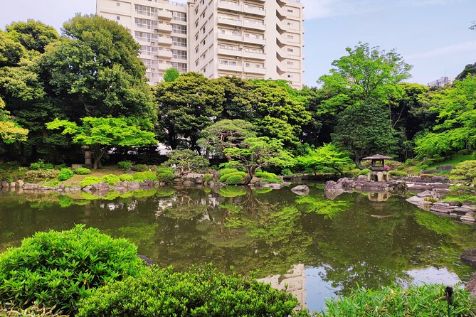 Private Tour of the Secret Corners of Tokyo - Meeting and Pickup