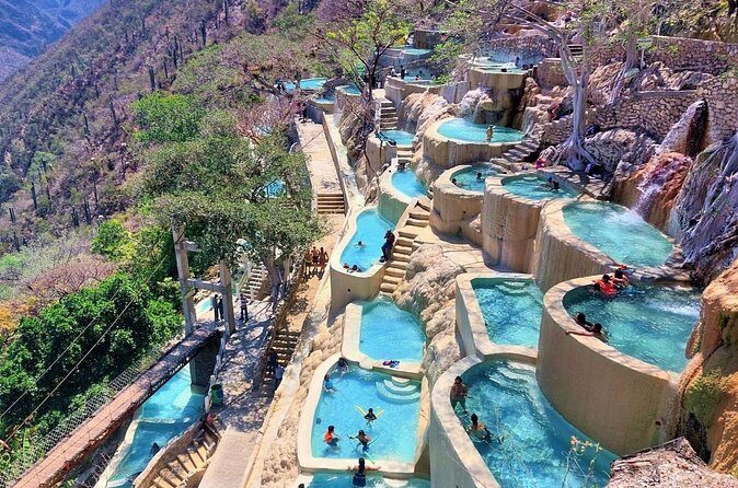 Private Tour of Tolantongo Grottoes from Mexico City - Who Should Consider This Tour?